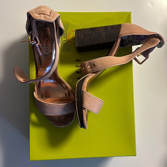 Ted baker heels used. Worn multiple times. - Picture 1 of 3